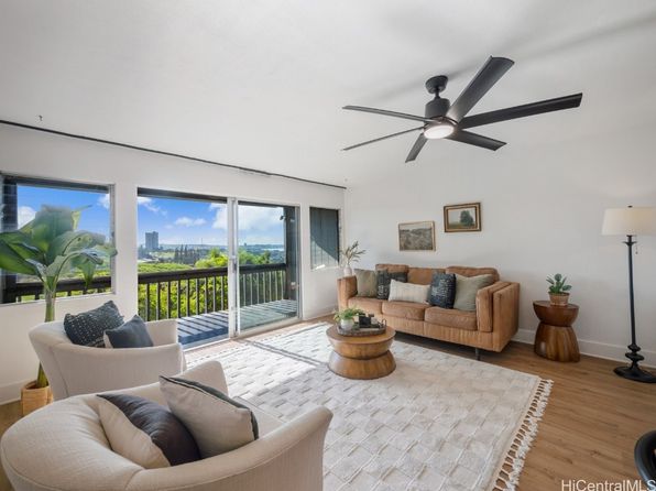 98-1453 Kaahumanu St #E215, Aiea, HI 96701