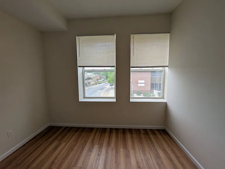 59-67 Elizabeth St #58 — Photo 9