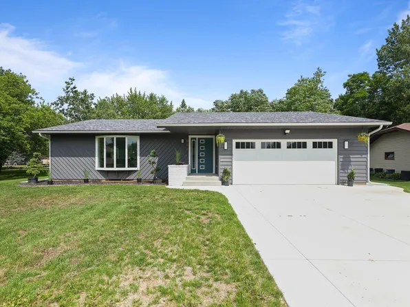 611 8th Ave N, Sauk Rapids, MN 56379