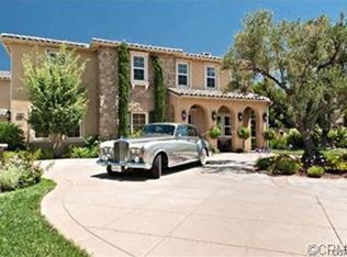 427 Green Orchard Pl, Riverside, CA 92506