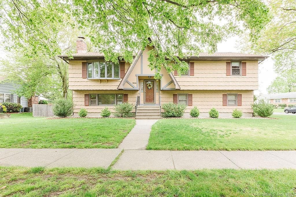 1504 Huntington Rd, Stratford, CT 06614 Zillow