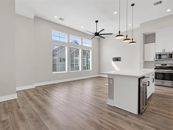 7706 Kivu Ln, Houston, TX 77055