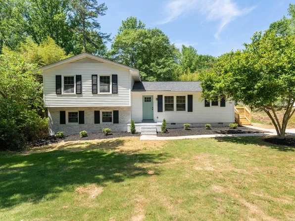 406 Chuckwood Dr, Simpsonville, SC 29680