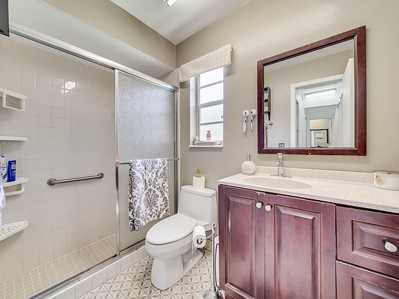 5th image of 2907 NW 123rd Terrace