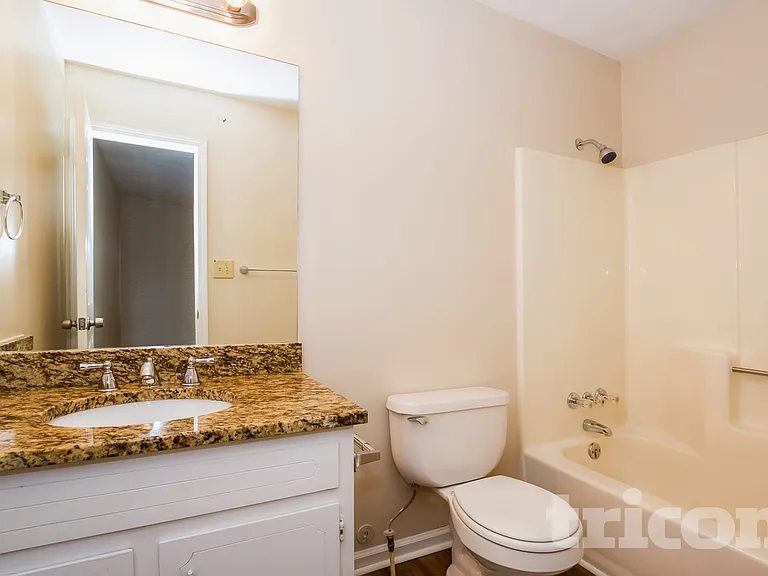 4251 Cary Dr — Photo 13