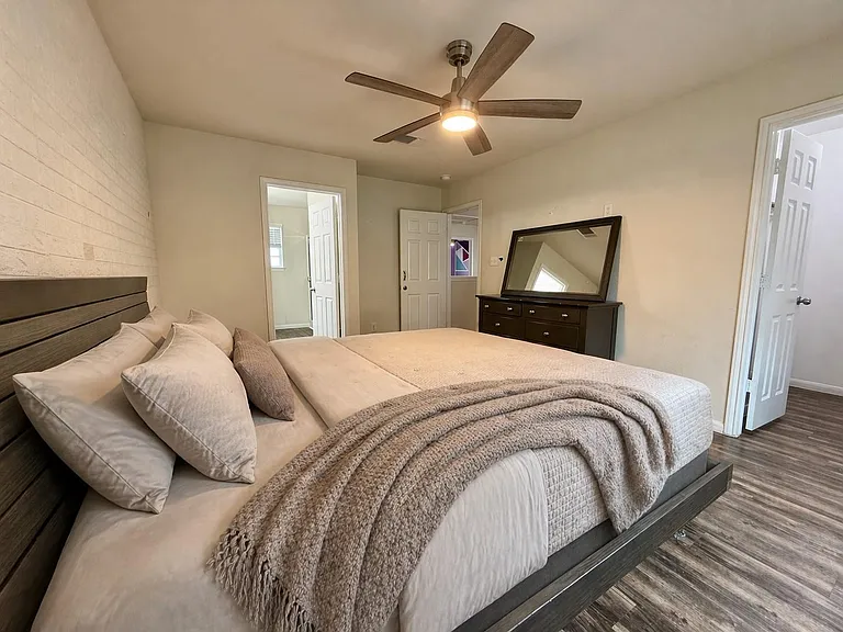24059 Hay Needle Ln — Photo 10