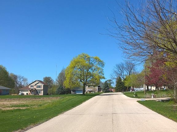 5th image of 570 Park Er Woods Dr