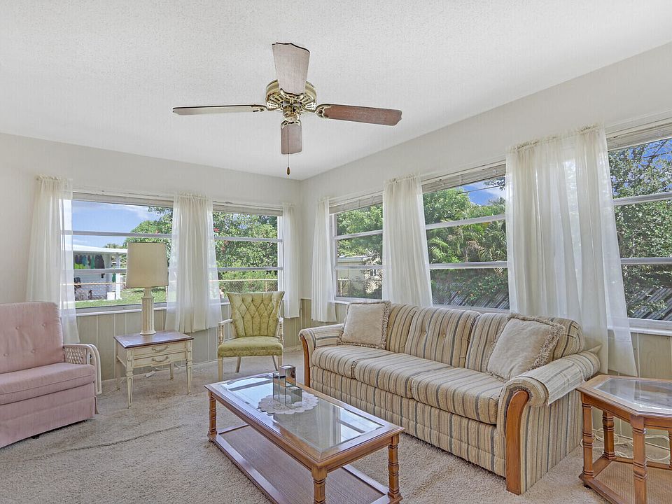1st image of 545 Palmetto Drive