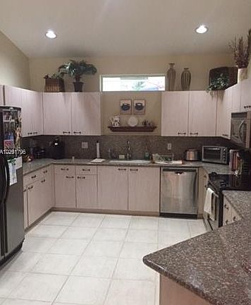 2nd image of 1155 Ginger Cir