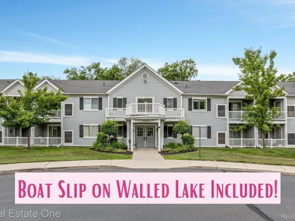 1127 S Lake Dr Unit 205, Novi, MI 48377
