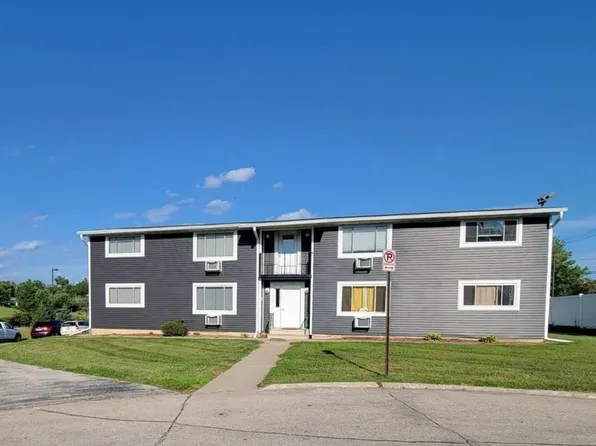 3200 & 3201 G Ave NW, Cedar Rapids, IA 52405