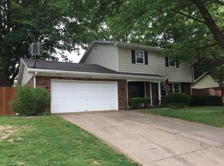 7800 Meadow Ln, Newburgh, IN 47630