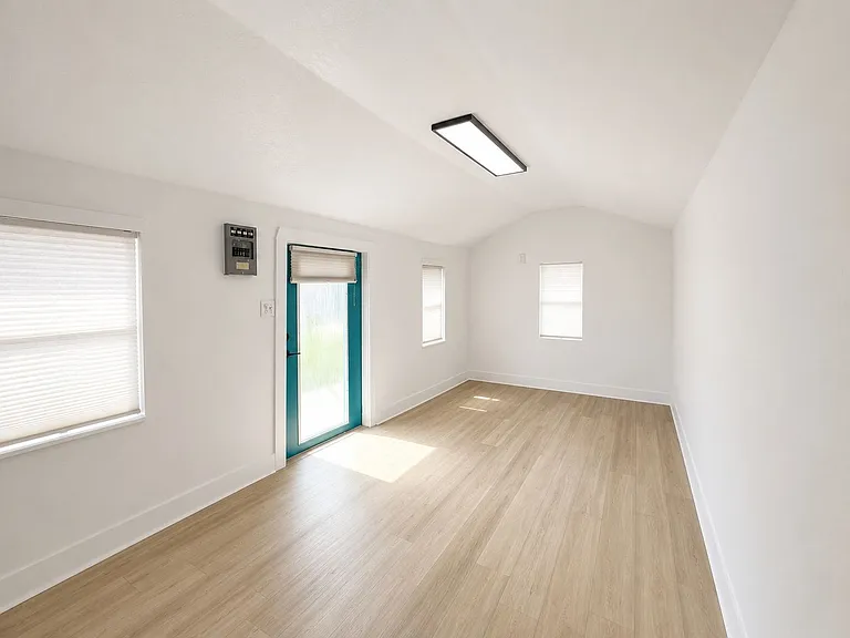 3815 W North B St — Photo 23