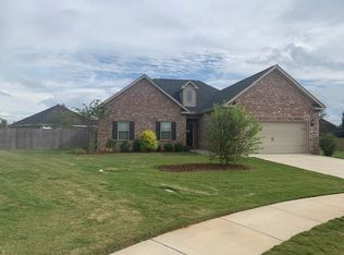 225 Rainsong Trl, Perry, GA 31069