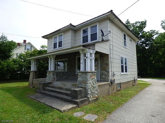 3rd image of 43 Main St