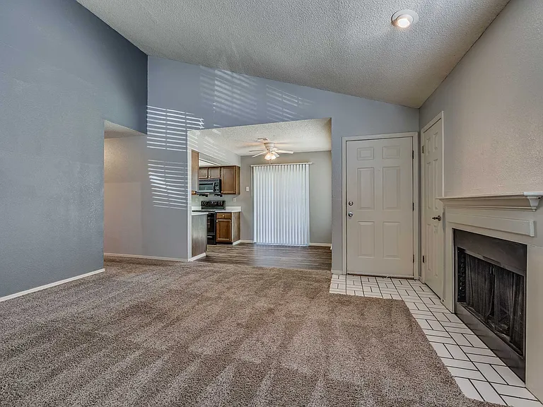 Lexington Commons - Living Room & Fireplace