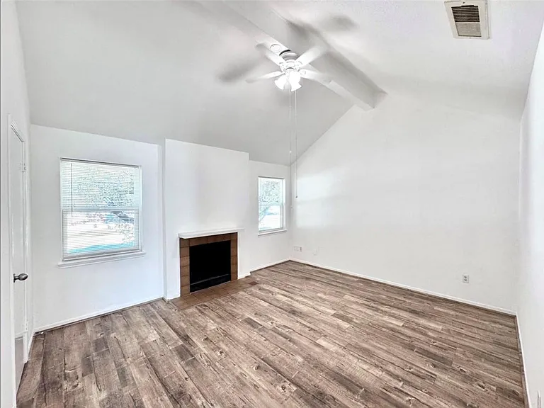 9901 Sharpcrest St #M6 — Photo 16