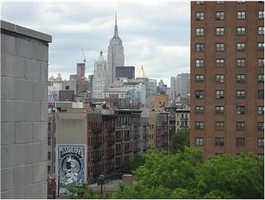 Rented by Douglas Elliman | media 22