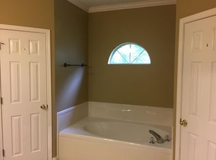 961 Linlen Ave, Mobile, AL 36609