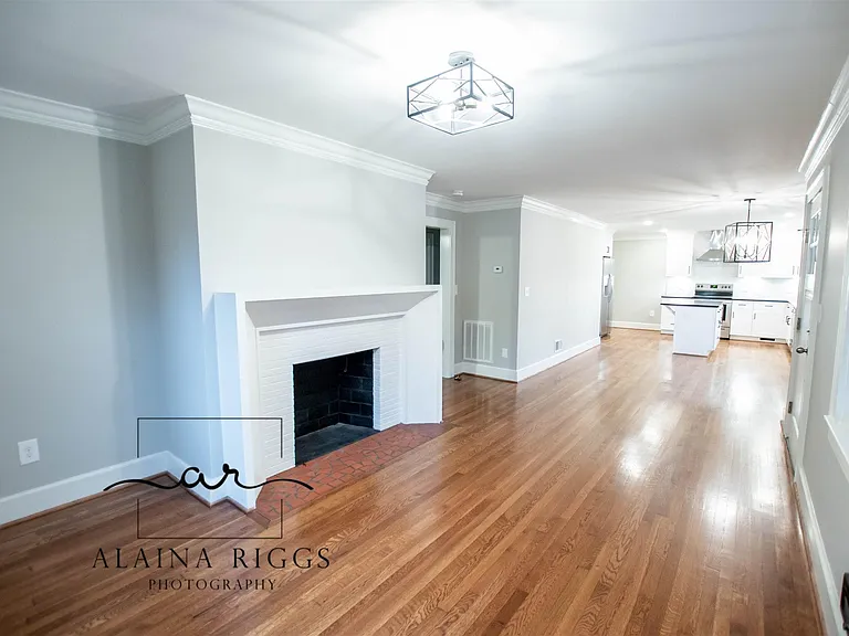 126 Vanderbilt Cir — Photo 18