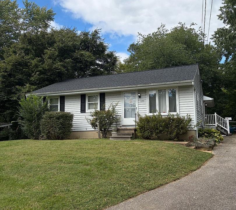 2nd image of 123 Rosecrest Dr