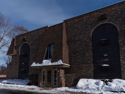 18340 Glen Oak Ave APT 3C, Lansing, IL, 60438
