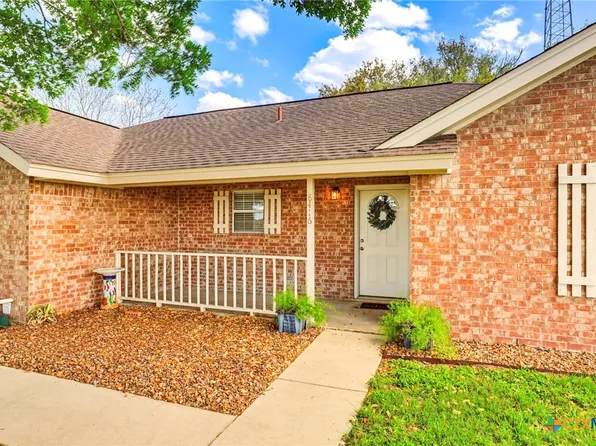 8416 Fm 541 E, Stockdale, TX 78160
