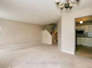 363 Bakewell Cres, Ottawa, ON K2G 7E9