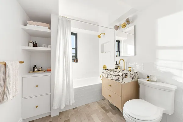 Sold by Compass | media 16