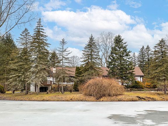 5th image of 10722 Gera Rd