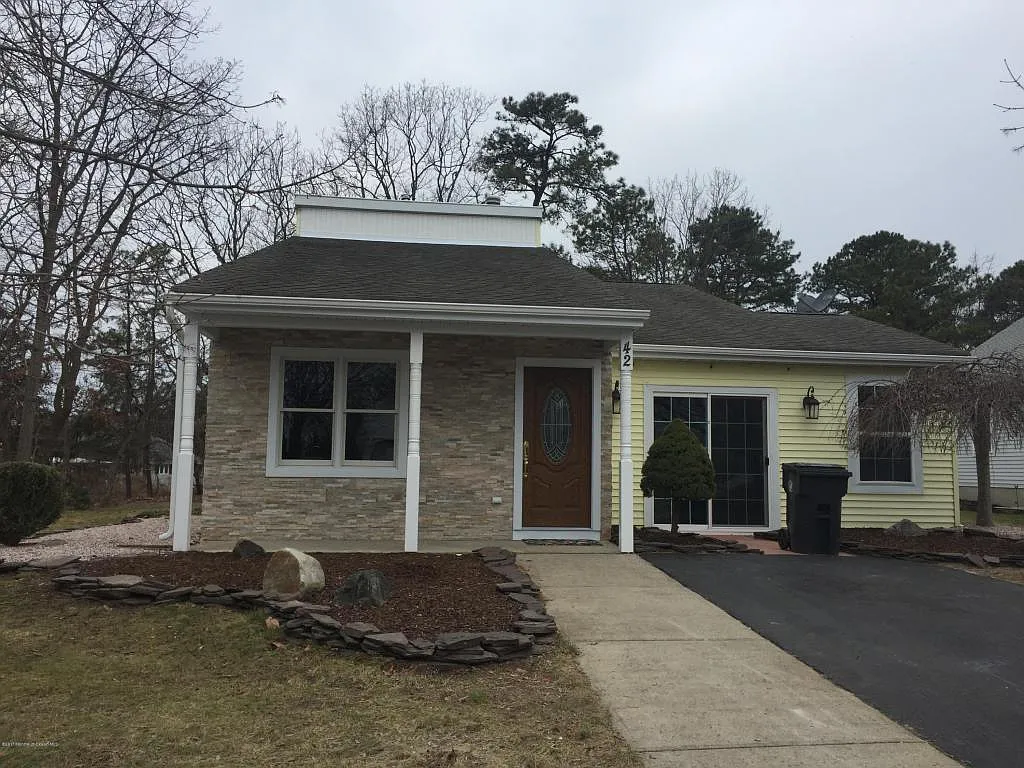 42 Mount Ararat Ln photo 1