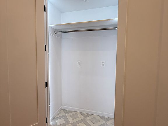 5th image of 763 Washington St APT 1
