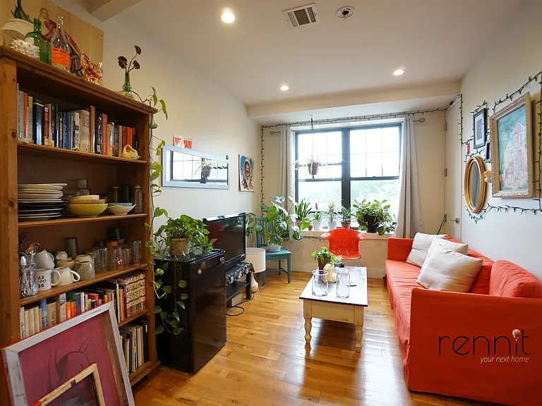 344 Starr St #3R — Photo 16