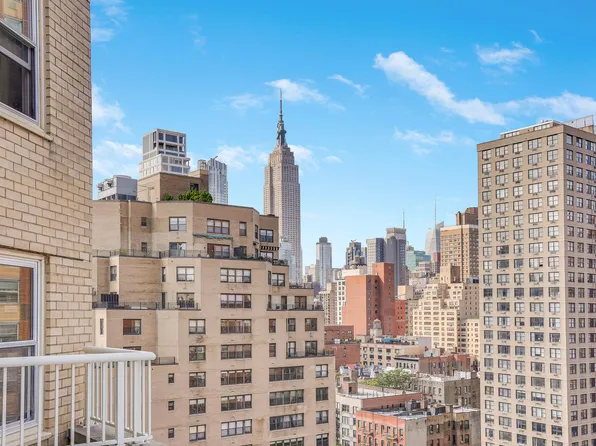 305 East 24th Street image 3 of 8