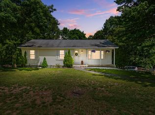 58 Autumn St, Rochester, NH 03868