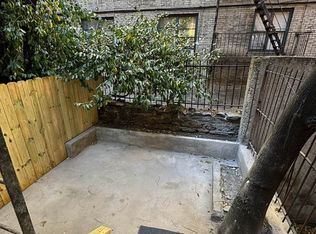 317 E 74th St APT 1B, New York, NY 10021