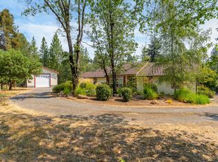 3292 Helgeson Ln, Grants Pass, OR 97527