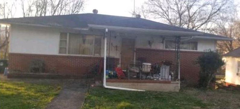2nd image of 4105 15th Ave
