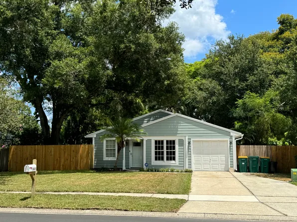 3825 Lake Saint George Dr, Palm Harbor, FL 34684