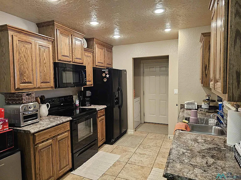 113 Gayland Dr — Photo 4