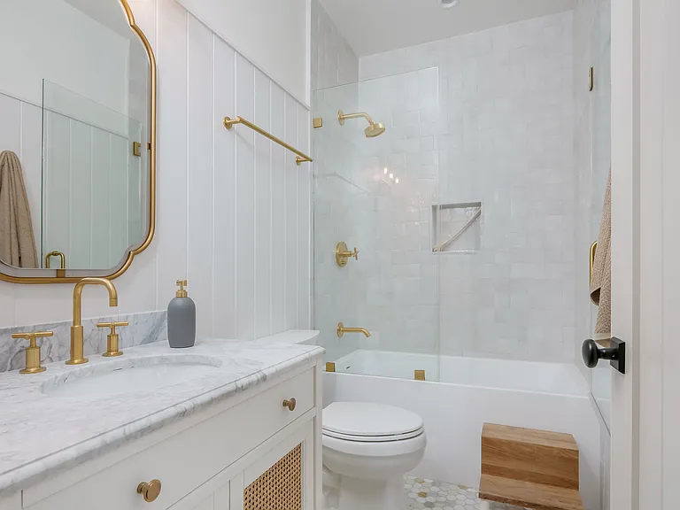 153 Granada Ave — Photo 31