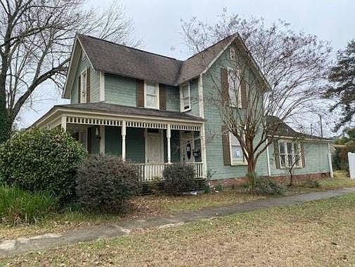 3rd image of 401 S Main St