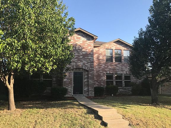 2nd image of 1512 Hickory Creek Ln