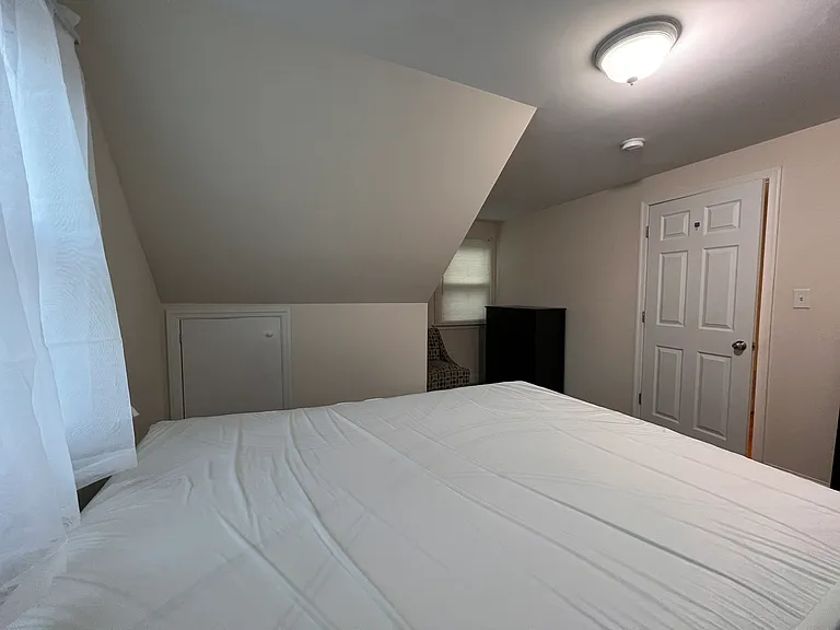 4907 Erie St #5 — Photo 16
