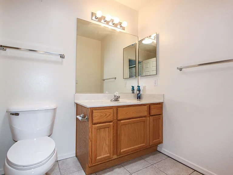 1123 Leaf Ln — Photo 9