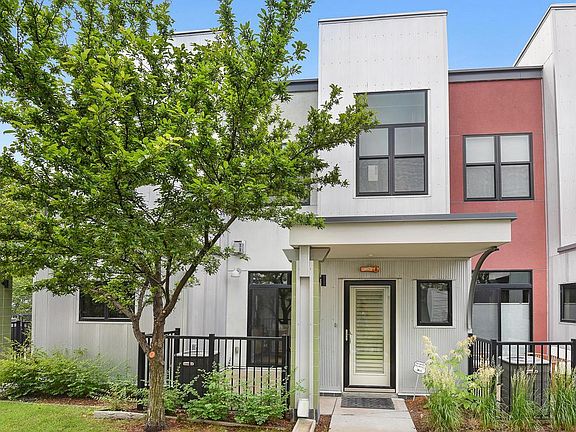 4th image of 2828 Aldrich Ave S #108