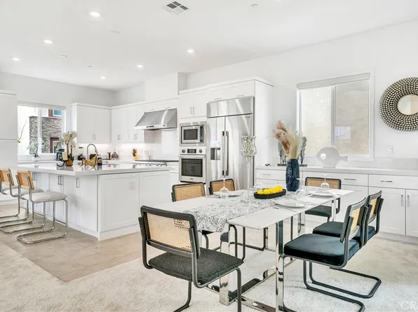 141 Sawbuck, Irvine, CA 92618
