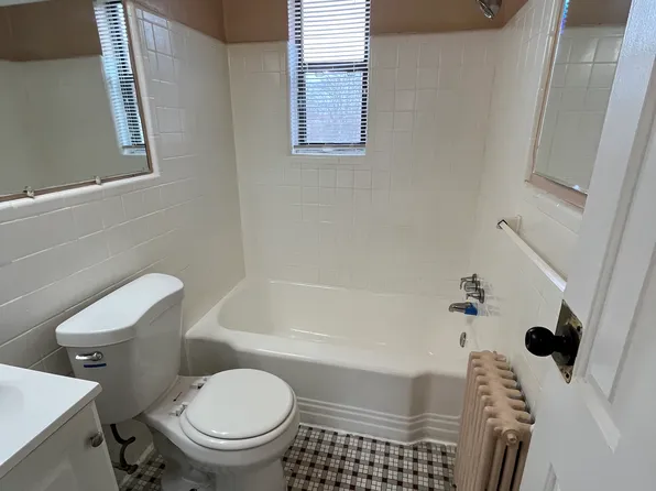 4717 1st St SW, Washington, DC