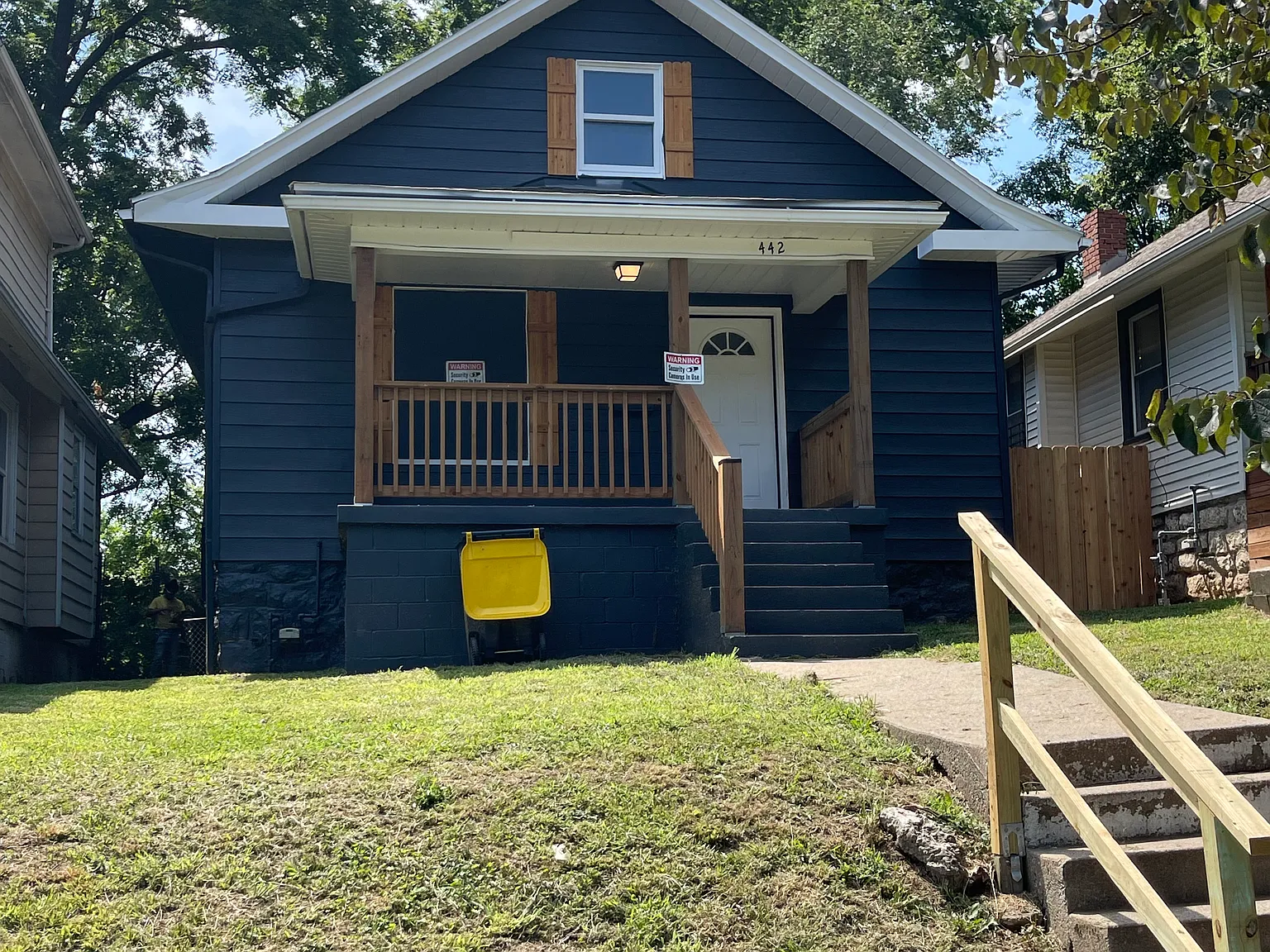 4 bed, 1.5 bath, 1230 sqft, $1,850 — Photo 3