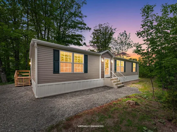 44 Averill Mobile Home Park, Benton, ME 04901